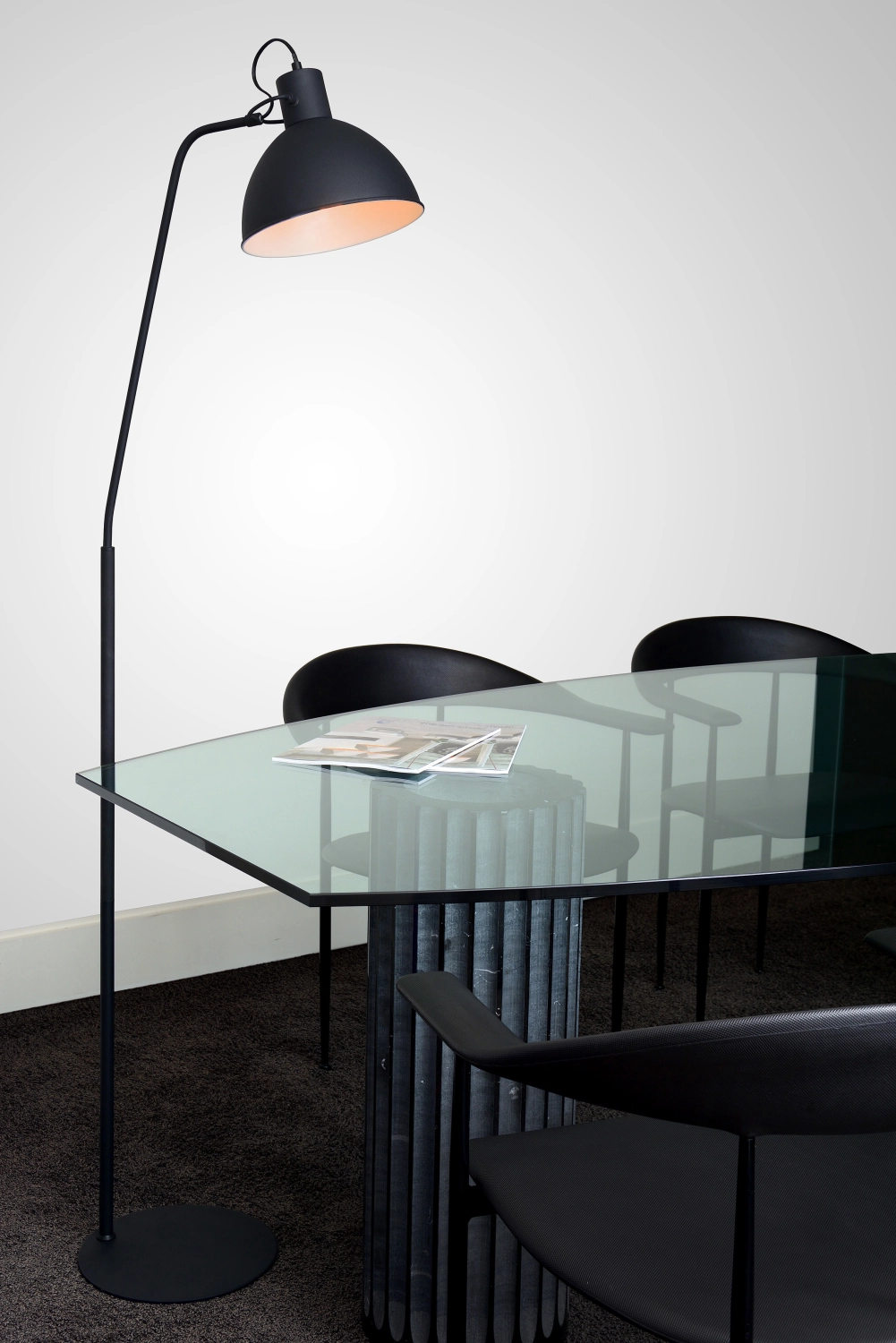 Rent a Floor lamp Shadi (black)? Rent at KeyPro furniture rental!