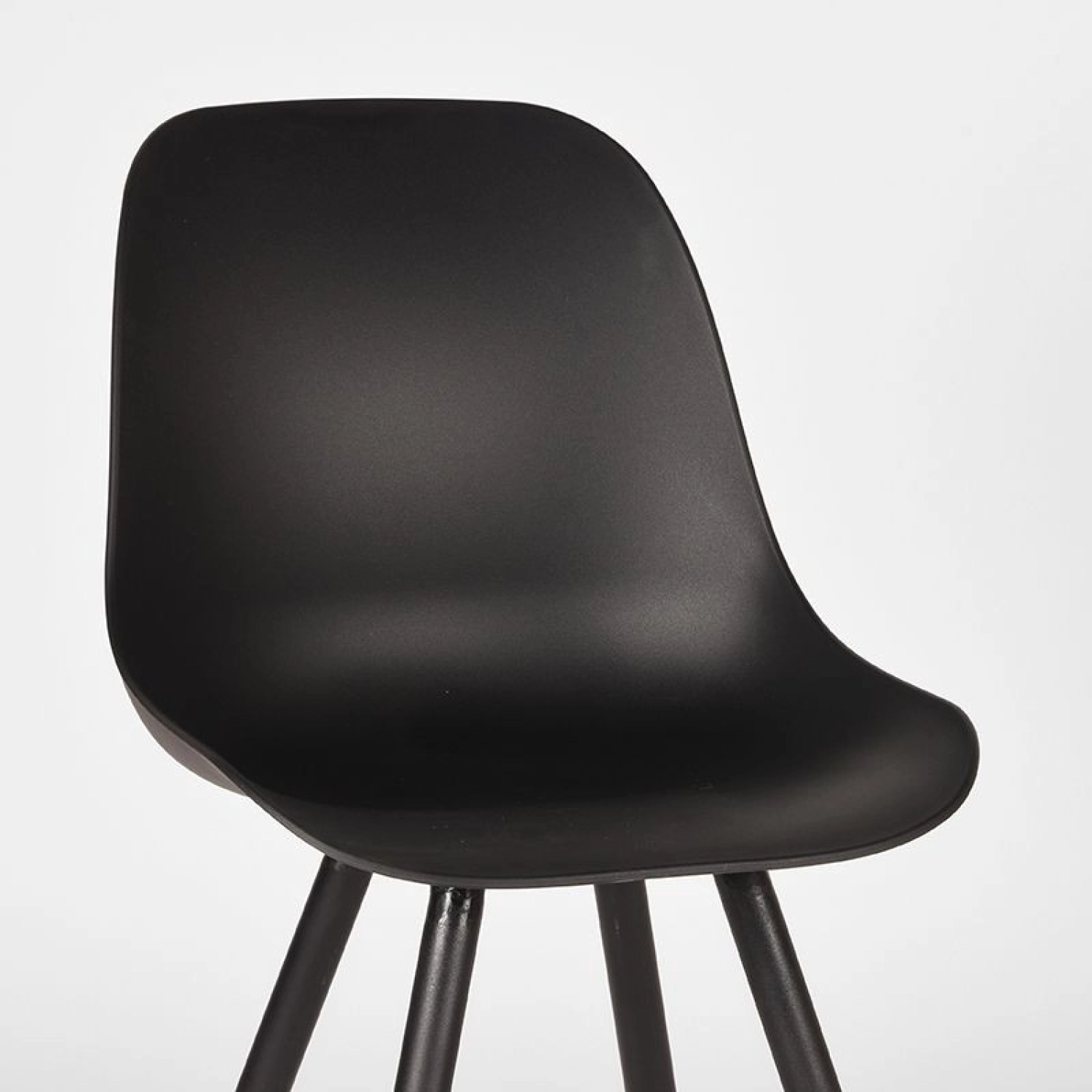 Eetkamerstoel Monza (zwart) huren? Huur bij KeyPro meubelhuur!