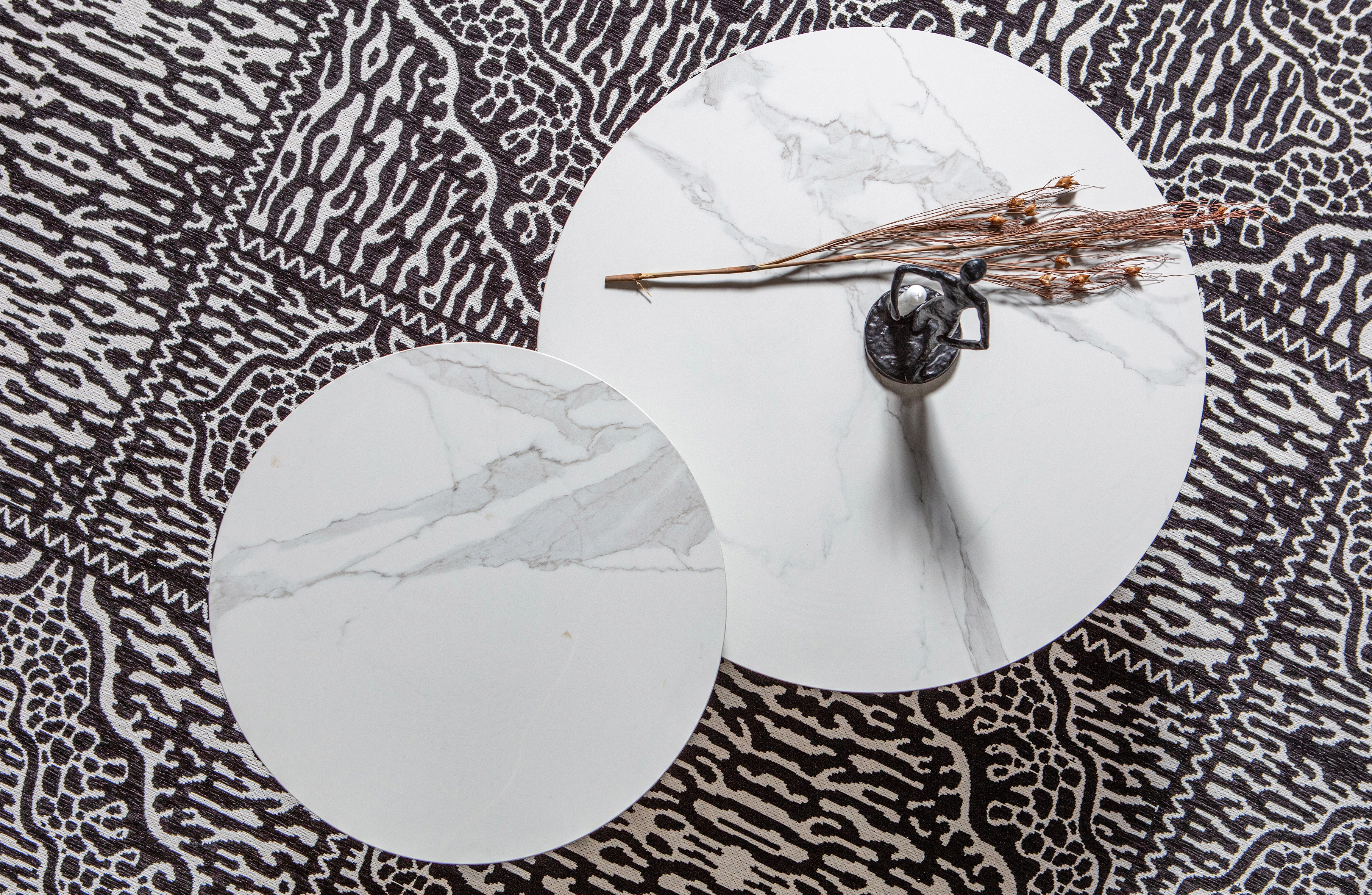 Rent a Side table Vida marble 40XØ80 (white)? Rent at KeyPro furniture rental!