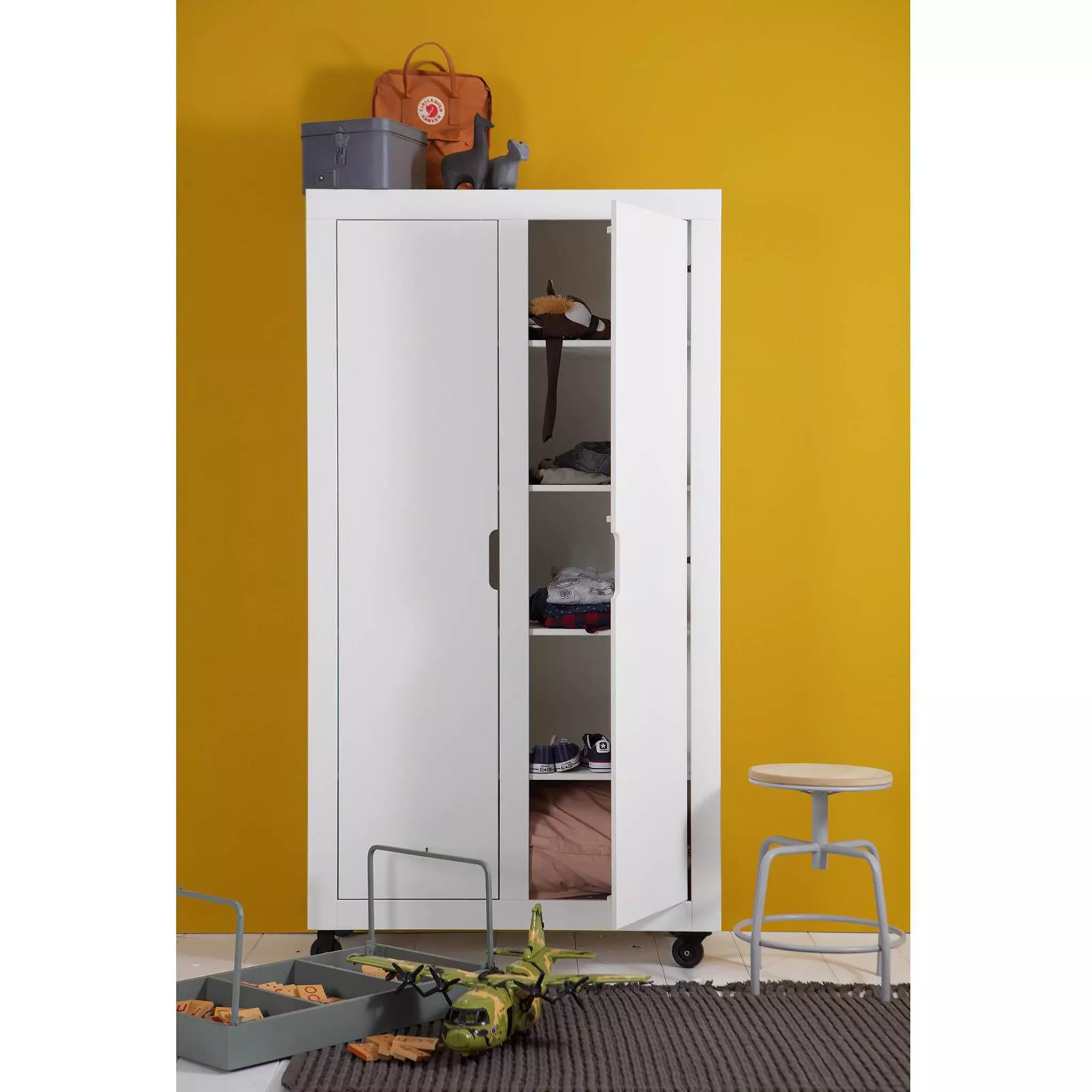 Rent a Closet Elon 2drs (white)? Rent at KeyPro furniture rental!