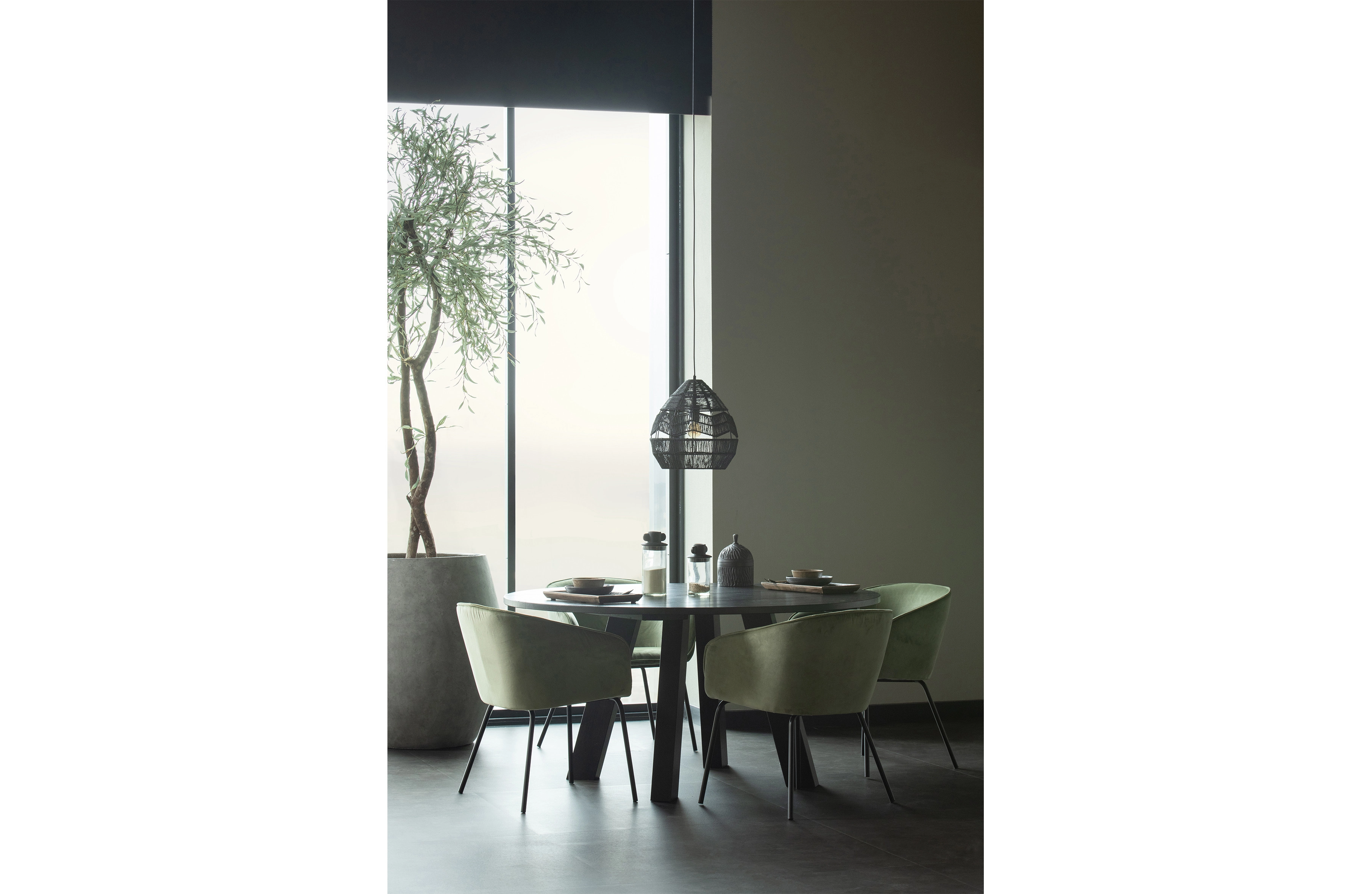 Rent a Dining table Rhonda XL (black)? Rent at KeyPro furniture rental!