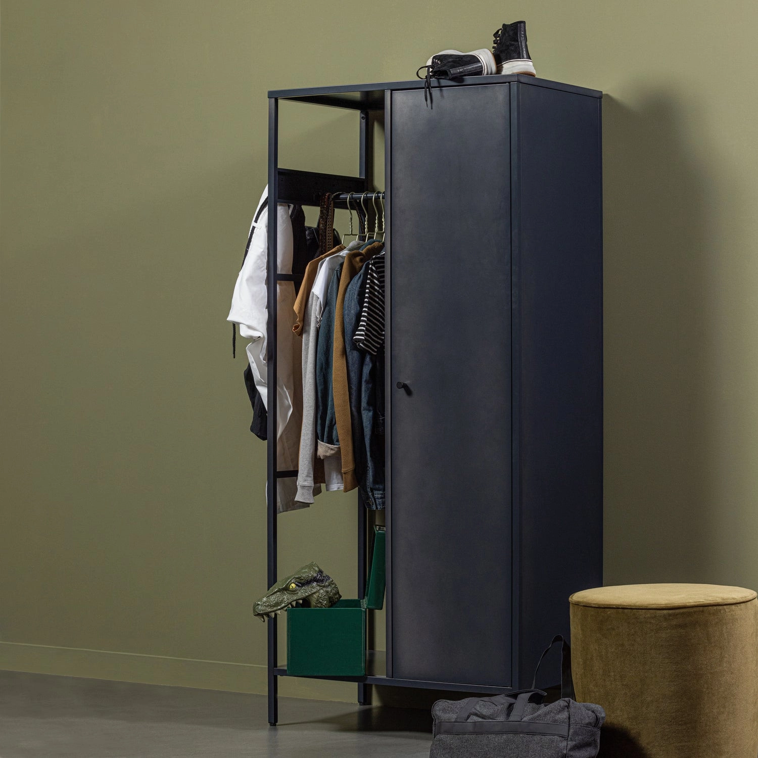 Rent a Wardrobe Coen Metal Anthracite? Rent at KeyPro furniture rental!